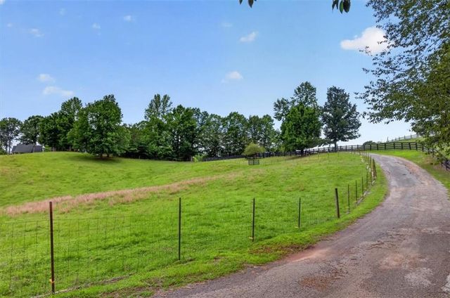 290 Knucklesville Road, Rydal, GA 30171