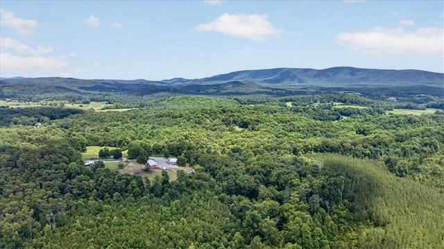 290 Knucklesville Road, Rydal, GA 30171