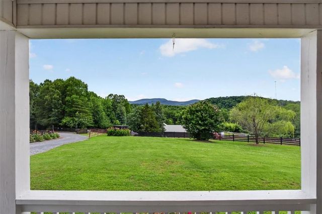 290 Knucklesville Road, Rydal, GA 30171