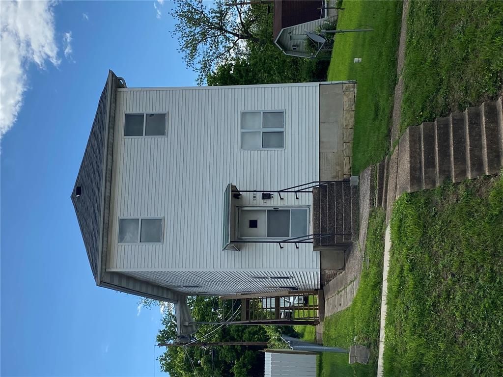 906 N 2nd Street, De Soto, MO 63020