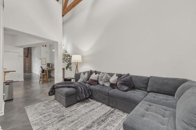 594 Manzana Place, San Jose, CA 95112