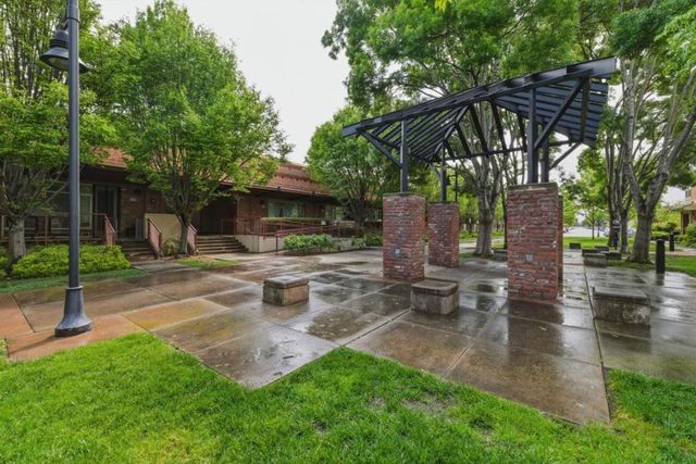 594 Manzana Place, San Jose, CA 95112