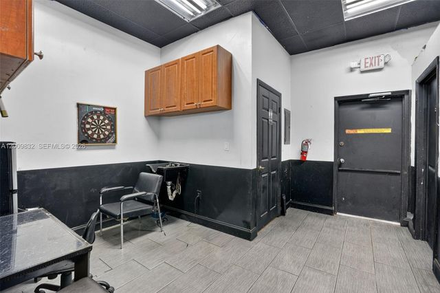 Established Barbershop for Sale – Prime Kendall Location, Kendall, FL 33175