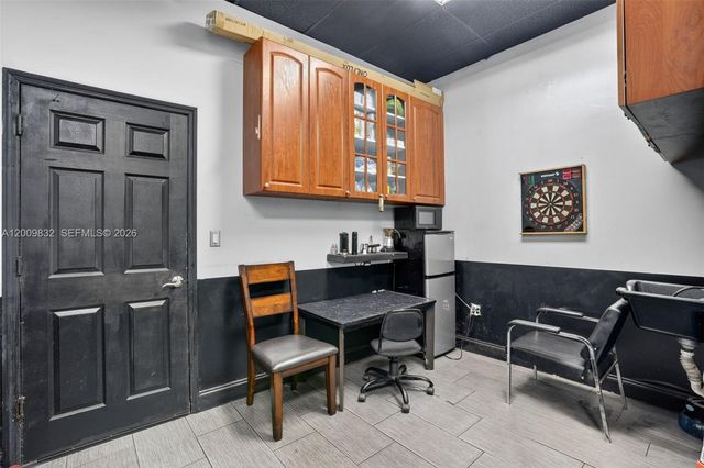 Established Barbershop for Sale – Prime Kendall Location, Kendall, FL 33175