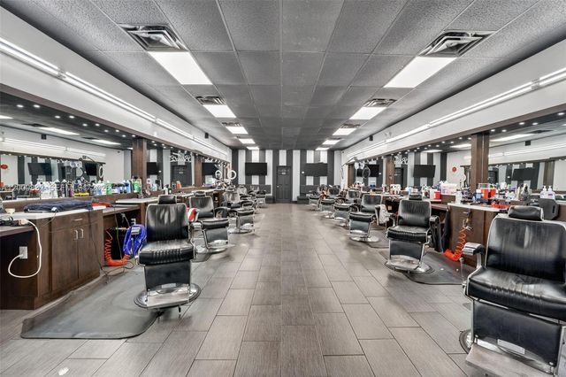 Established Barbershop for Sale – Prime Kendall Location, Kendall, FL 33175