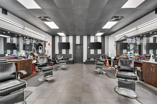 Established Barbershop for Sale – Prime Kendall Location, Kendall, FL 33175