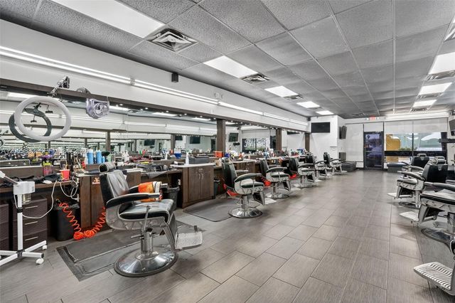 Established Barbershop for Sale – Prime Kendall Location, Kendall, FL 33175
