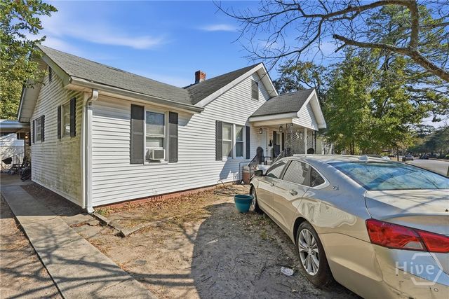 2228 New York Avenue, Savannah, GA 31404