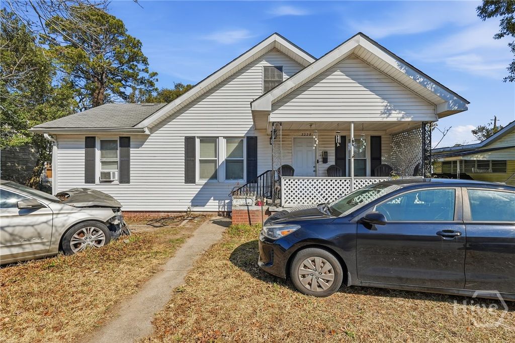 2228 New York Avenue, Savannah, GA 31404