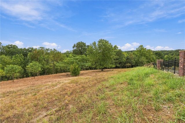 Captain Miller Boulevard 5 AC, Pea Ridge, AR 72751