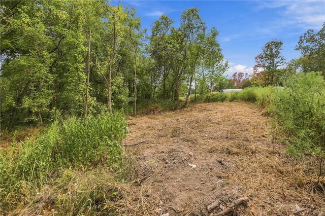 Captain Miller Boulevard 5 AC, Pea Ridge, AR 72751