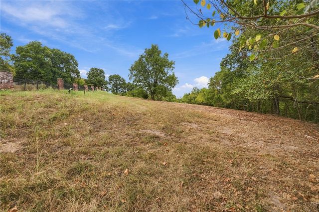 Captain Miller Boulevard 5 AC, Pea Ridge, AR 72751