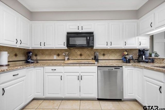 702 Cedar Creek Dr., Tyler, TX 75703