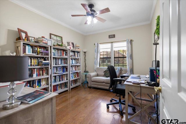 702 Cedar Creek Dr., Tyler, TX 75703