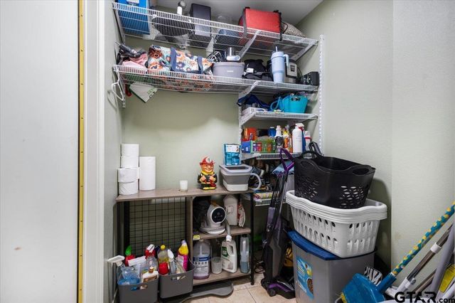 702 Cedar Creek Dr., Tyler, TX 75703