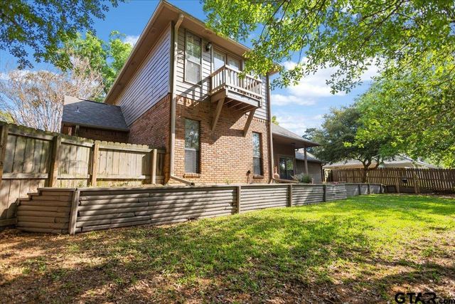 702 Cedar Creek Dr., Tyler, TX 75703