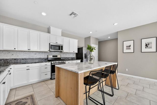 2649 Provincetown Way, Roseville, CA 95747