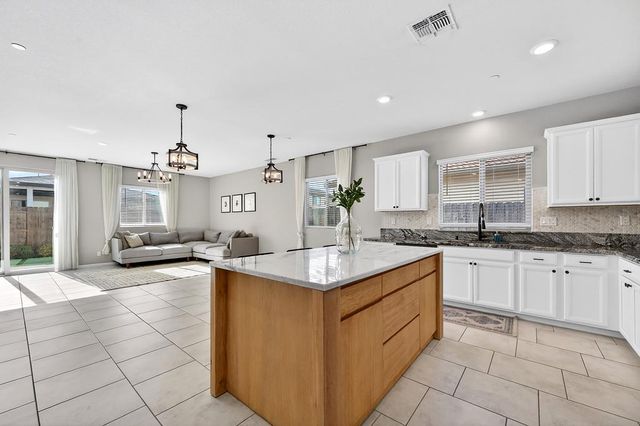 2649 Provincetown Way, Roseville, CA 95747