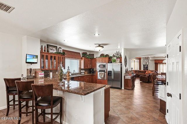 413 LA FLORIDA Drive, Canutillo, TX 79835