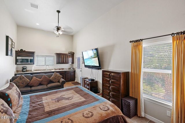 413 LA FLORIDA Drive, Canutillo, TX 79835