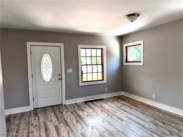 1343 Oakes Road, Broadview Heights, OH 44147