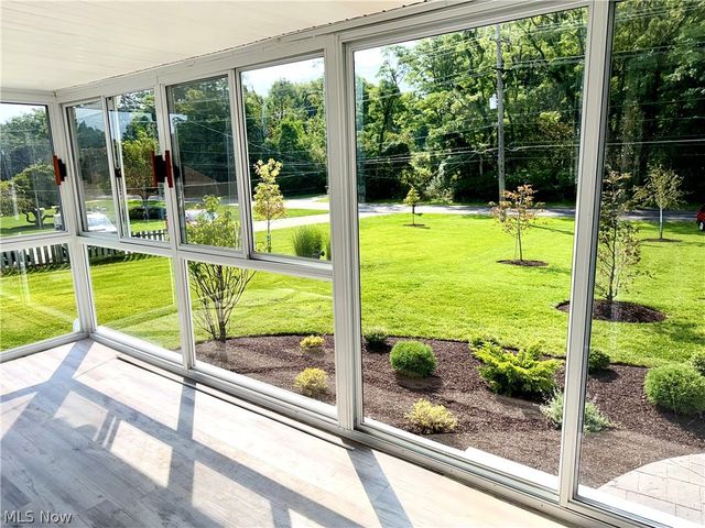 1343 Oakes Road, Broadview Heights, OH 44147