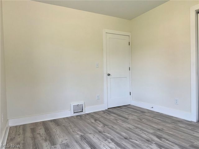 1343 Oakes Road, Broadview Heights, OH 44147