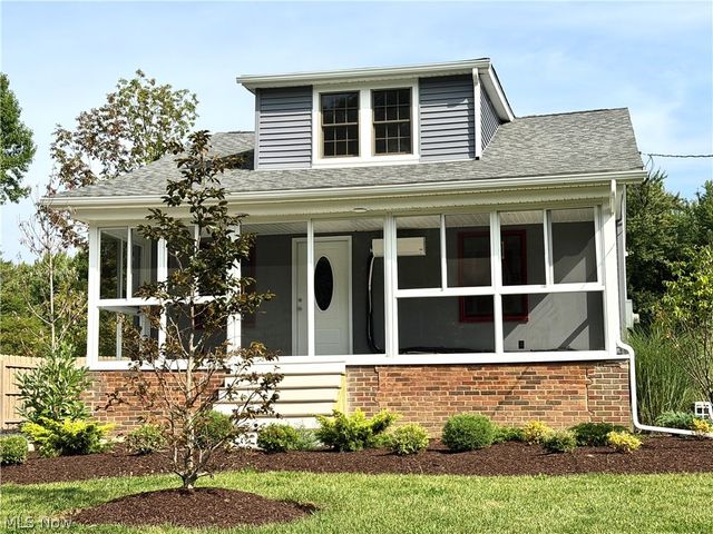 1343 Oakes Road, Broadview Heights, OH 44147