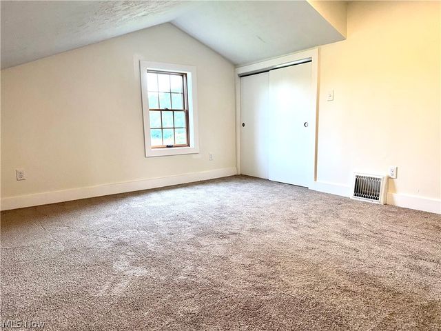 1343 Oakes Road, Broadview Heights, OH 44147