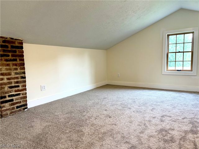 1343 Oakes Road, Broadview Heights, OH 44147