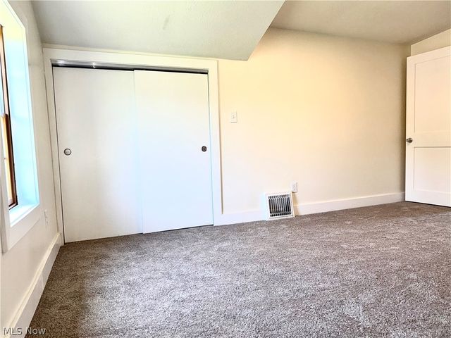 1343 Oakes Road, Broadview Heights, OH 44147