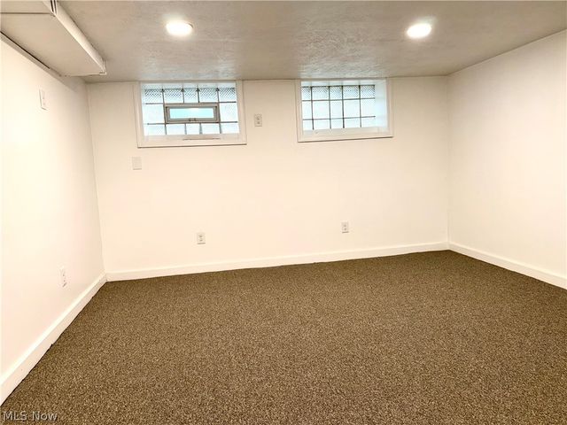 1343 Oakes Road, Broadview Heights, OH 44147
