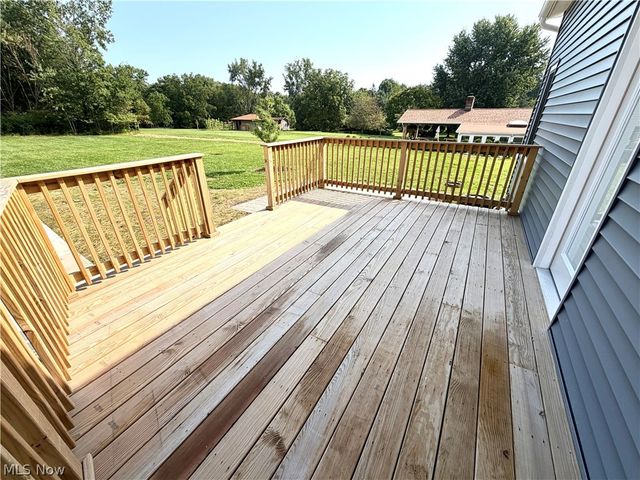 1343 Oakes Road, Broadview Heights, OH 44147
