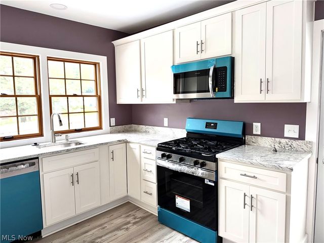 1343 Oakes Road, Broadview Heights, OH 44147