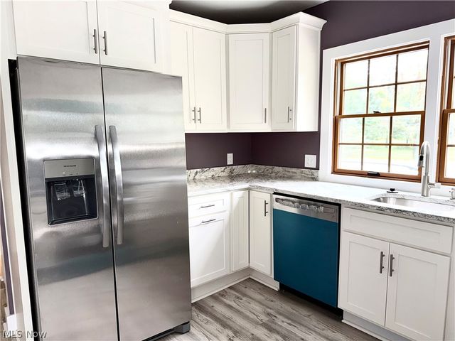 1343 Oakes Road, Broadview Heights, OH 44147