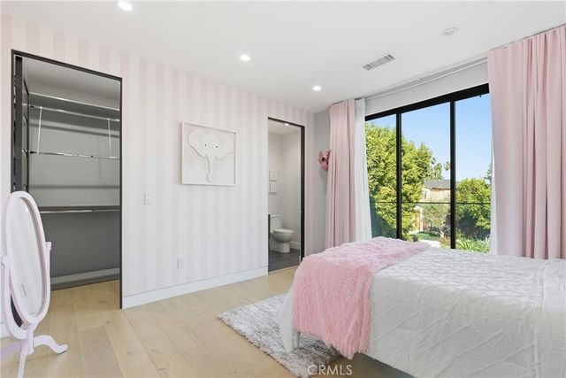 4545 Stern Avenue, Sherman Oaks, CA 91423