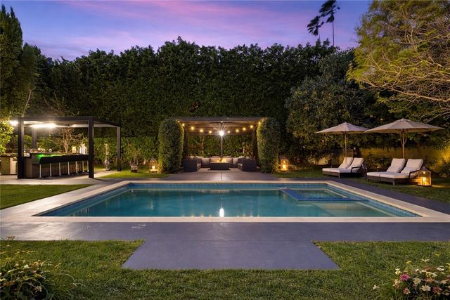 4545 Stern Avenue, Sherman Oaks, CA 91423