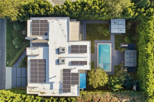 4545 Stern Avenue, Sherman Oaks, CA 91423