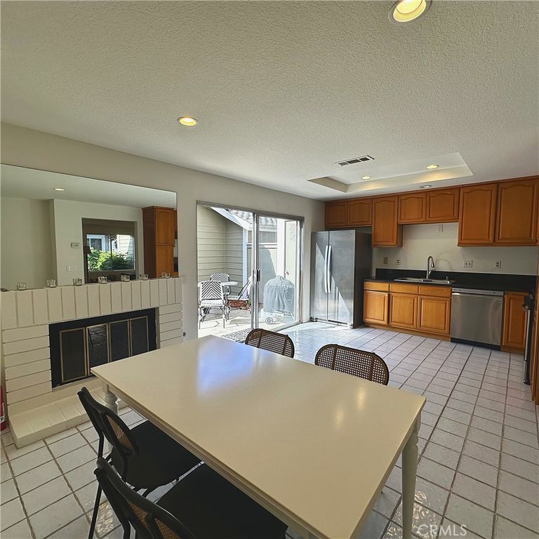 458 Monroe, Irvine, CA 92620 — photo 3