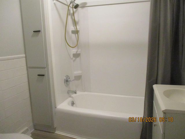 1301 S Chilson Street, Bay City, MI 48706