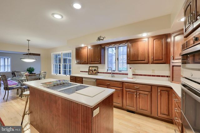 514 ARROWHEAD TRL, Reading, PA 19608