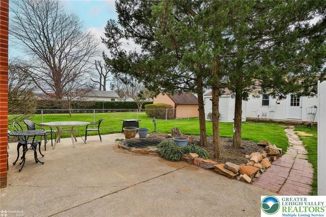 1368 Club Avenue, Allentown City, PA 18109