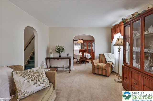 1368 Club Avenue, Allentown City, PA 18109