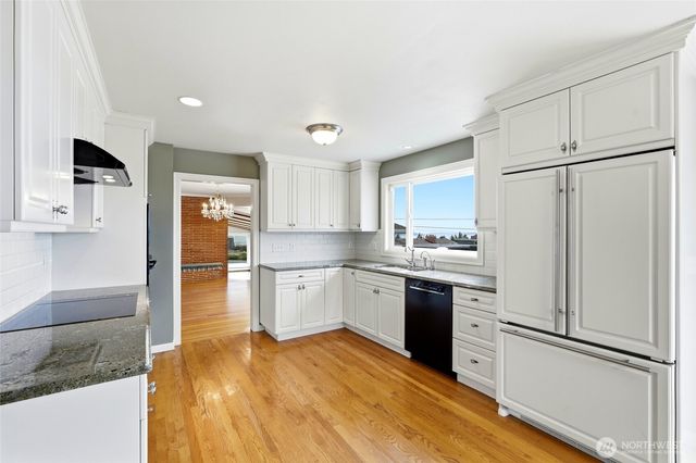 2602 Hillside Lane, Everett, WA 98203