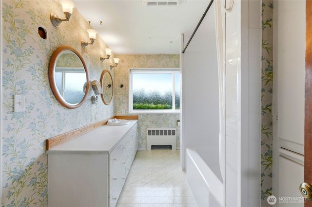 2602 Hillside Lane, Everett, WA 98203