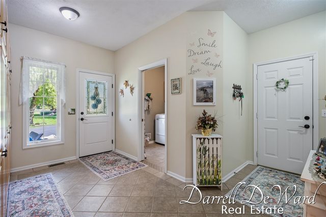 13850 Thompson Drive, Lowell, MI 49331