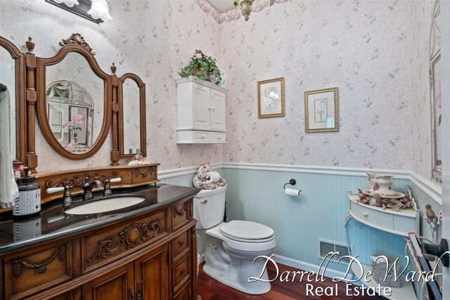 13850 Thompson Drive, Lowell, MI 49331