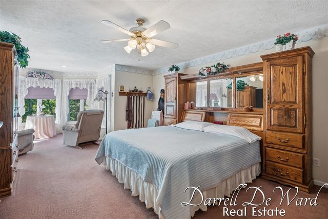 13850 Thompson Drive, Lowell, MI 49331