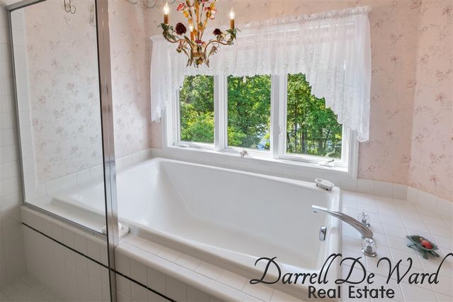 13850 Thompson Drive, Lowell, MI 49331