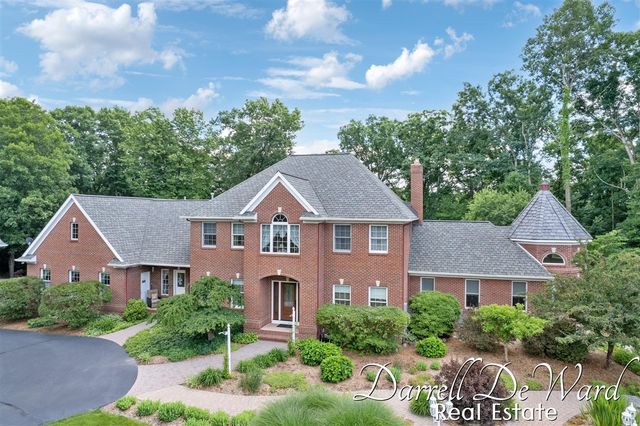 13850 Thompson Drive, Lowell, MI 49331